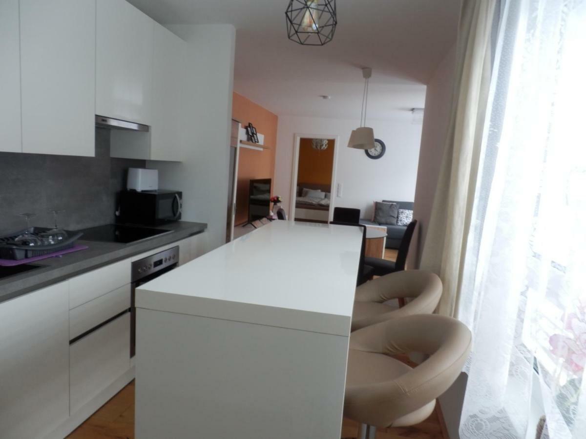 Apartament Spacious, Modern 1-Bdrm Apt Near Vic & Austria Ctr Wiedeń Zewnętrze zdjęcie