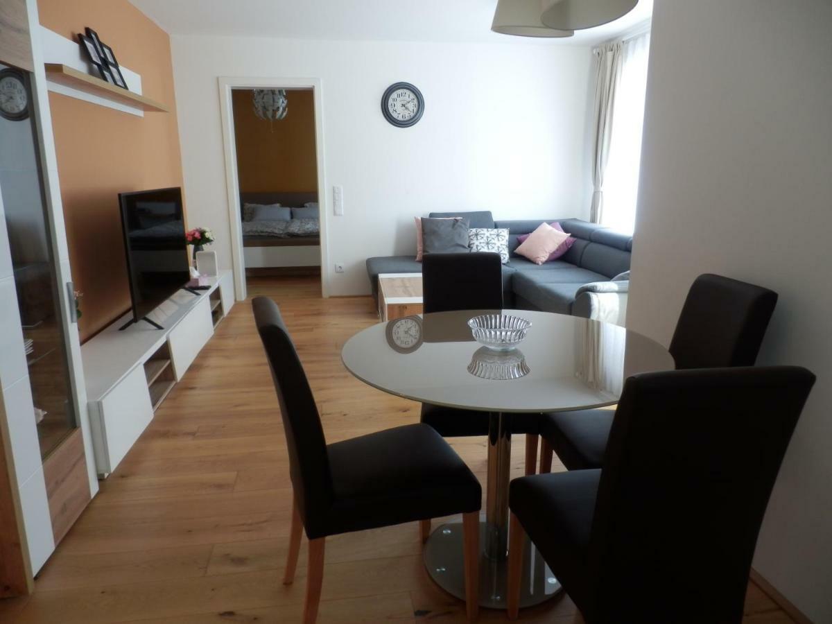 Apartament Spacious, Modern 1-Bdrm Apt Near Vic & Austria Ctr Wiedeń Zewnętrze zdjęcie
