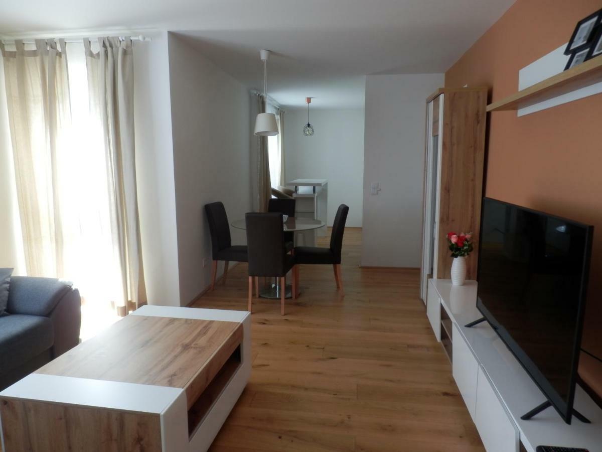Apartament Spacious, Modern 1-Bdrm Apt Near Vic & Austria Ctr Wiedeń Zewnętrze zdjęcie