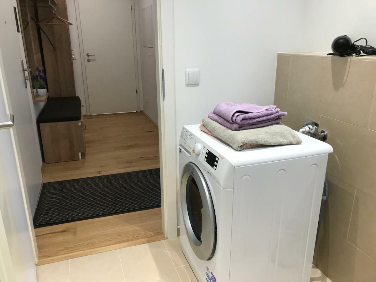 Apartament Spacious, Modern 1-Bdrm Apt Near Vic & Austria Ctr Wiedeń Zewnętrze zdjęcie