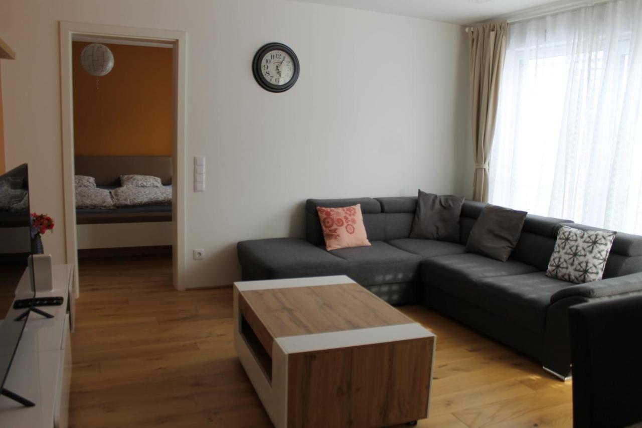 Apartament Spacious, Modern 1-Bdrm Apt Near Vic & Austria Ctr Wiedeń Zewnętrze zdjęcie